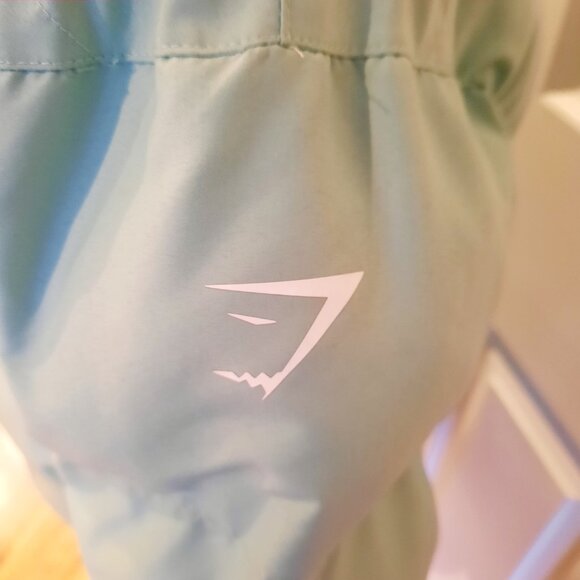 Gymshark Mint Green Puffer Jacket, Size Small - Picture 4 of 7